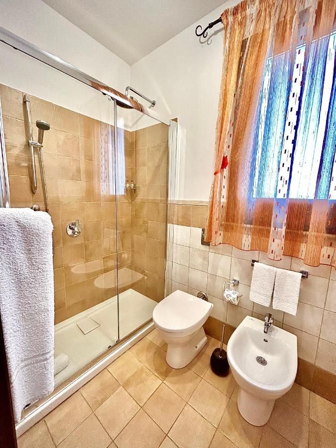 B&B L'Angolino Della Nonna カステッルッツォ エクステリア 写真