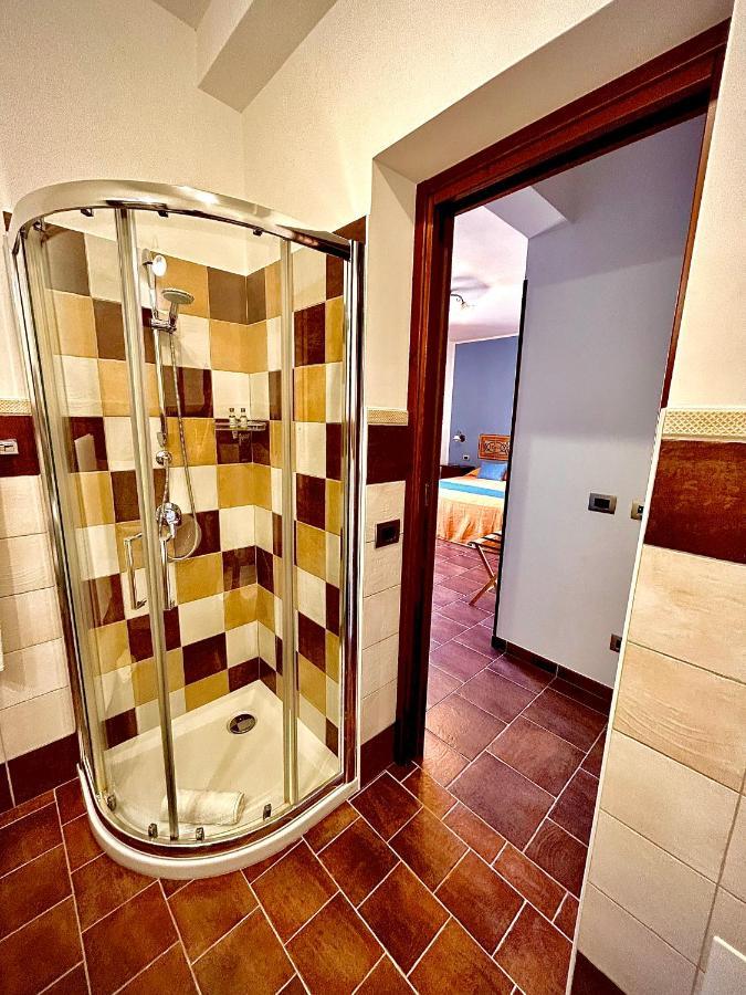 B&B L'Angolino Della Nonna カステッルッツォ エクステリア 写真