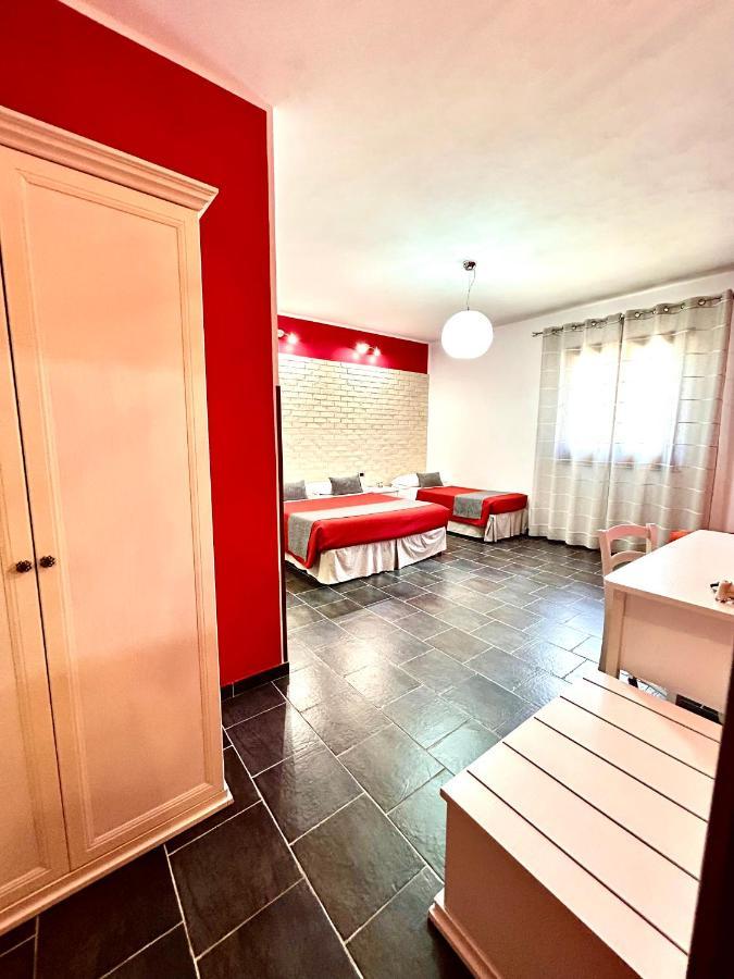 B&B L'Angolino Della Nonna カステッルッツォ エクステリア 写真