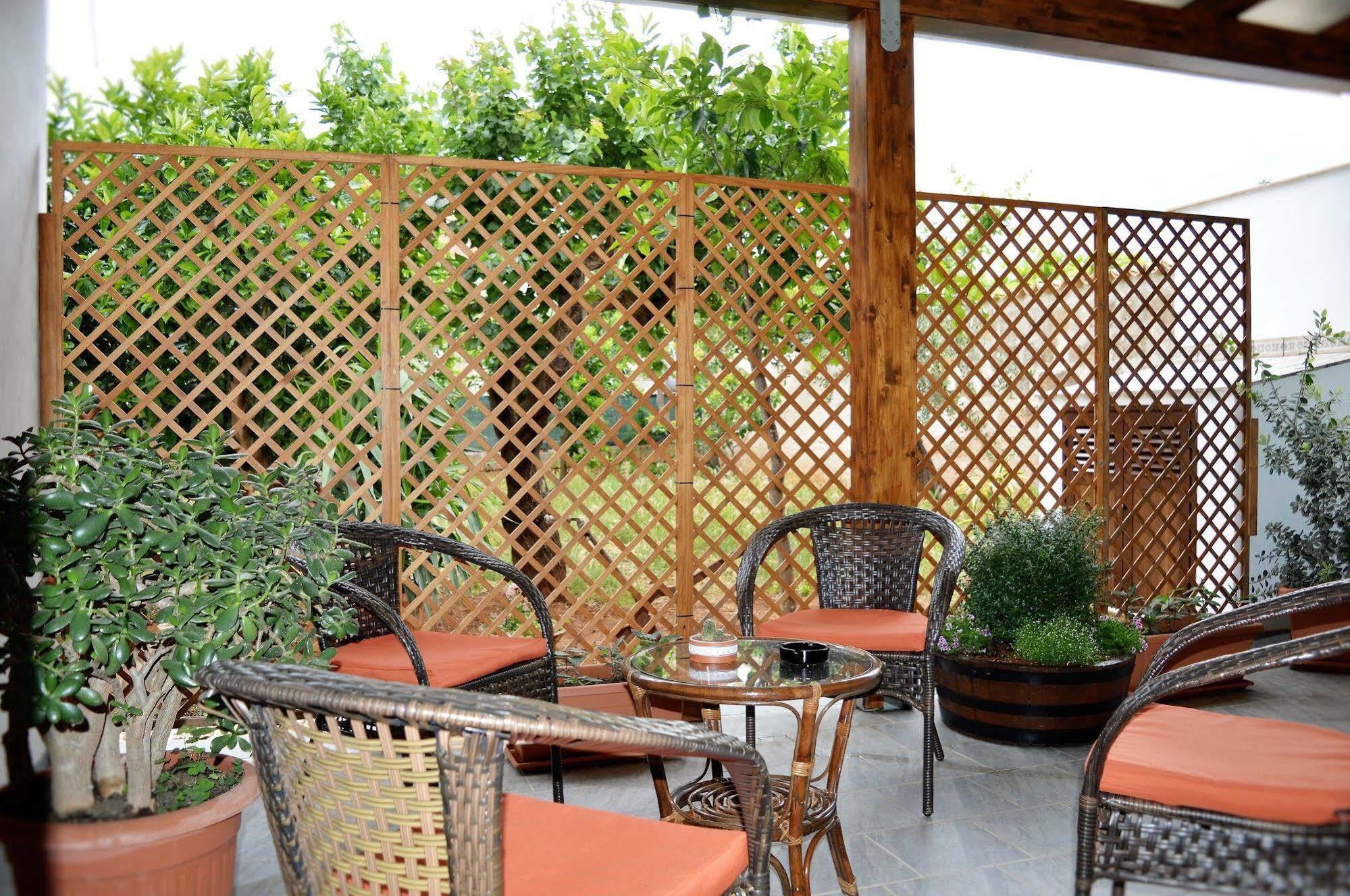 B&B L'Angolino Della Nonna カステッルッツォ エクステリア 写真